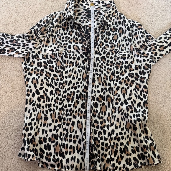 White House Black Market Leopard Silk Stretch Button Up Blouse Womens Size 12 - Picture 7 of 7